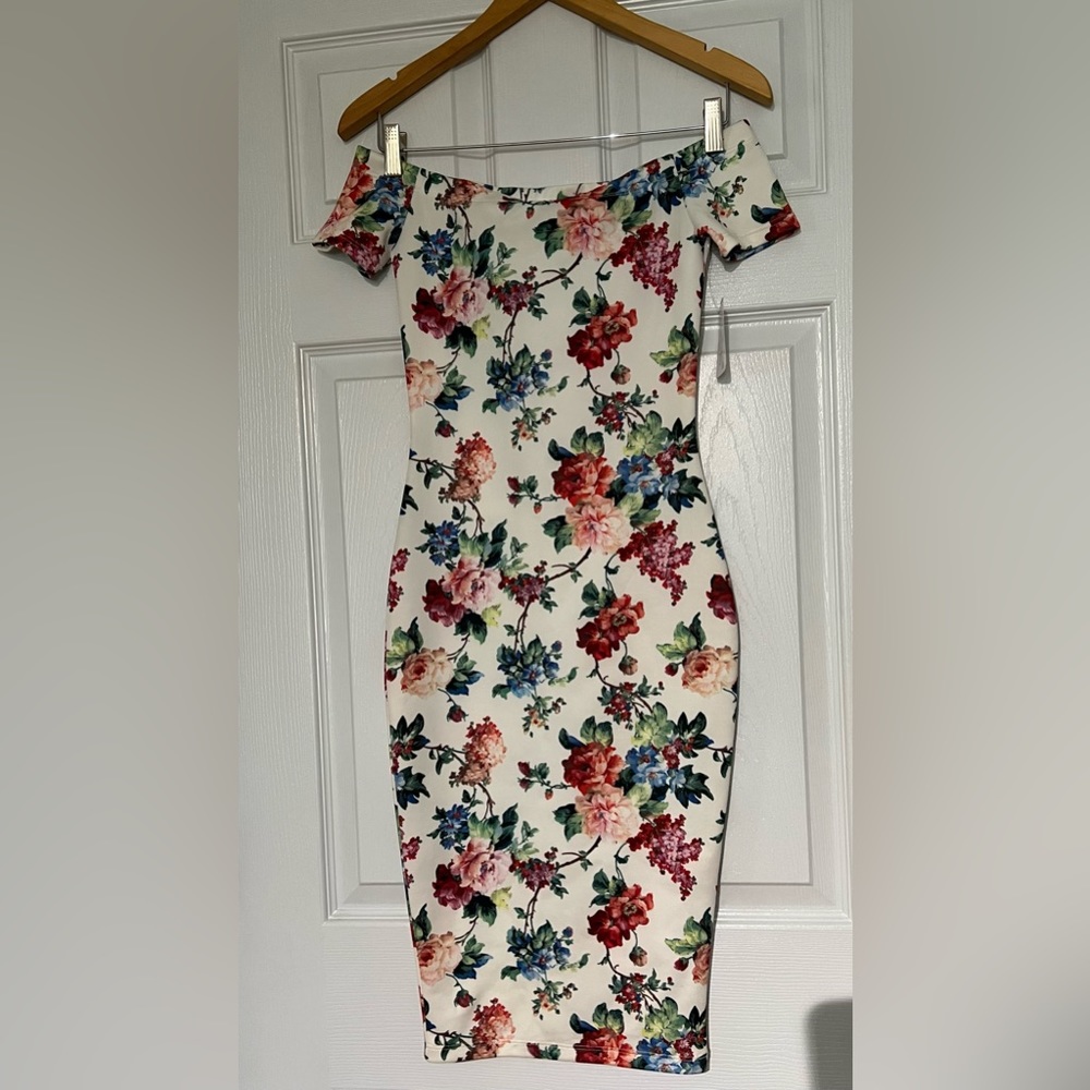 Off the shoulder Floral Dress